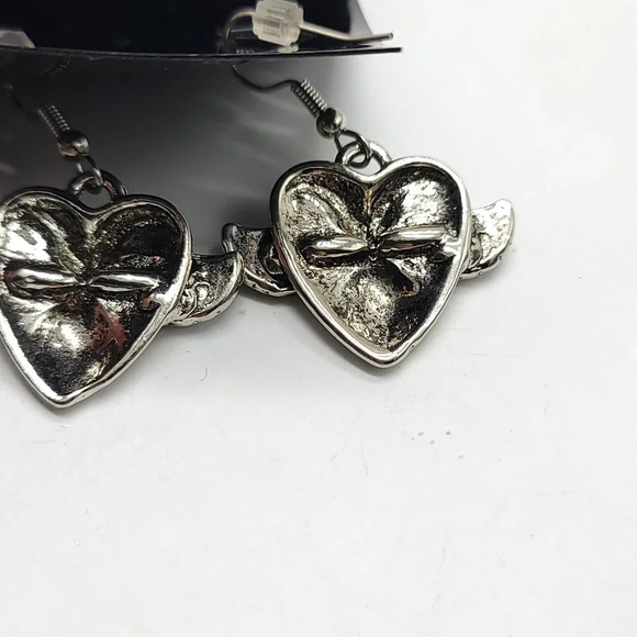 Lindenwold Silver Tone Winged Heart Dangle Earrings Halloween - Picture 4 of 4